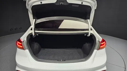 Hyundai AD 1.6 2017 20
