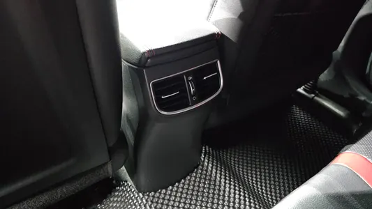 Hyundai AD 1.6 2017 34