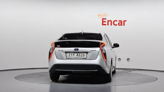Toyota 4 1.8 E 2018 4