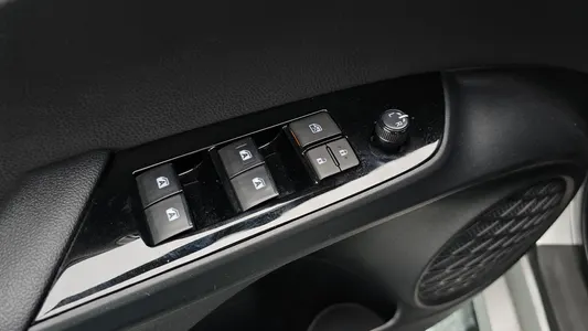 Toyota 4 1.8 E 2018 20