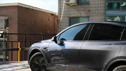 Tesla Y RWD 2025 5