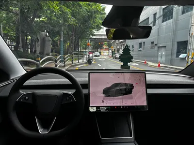 Tesla Y RWD 2025 8