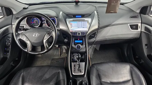 Hyundai MD M16 GDI 2012 7