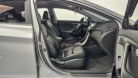 Hyundai MD M16 GDI 2012 11