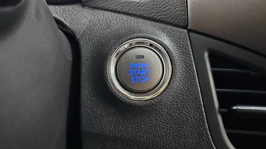 Hyundai MD M16 GDI 2012 16