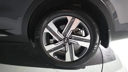 Kia 4 HEV 1.6 2WD 2020 22