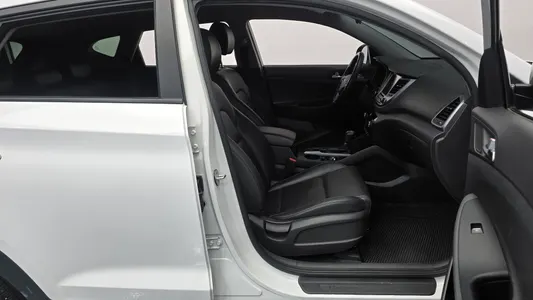 Hyundai Tucson 2.0 2WD 2016 26