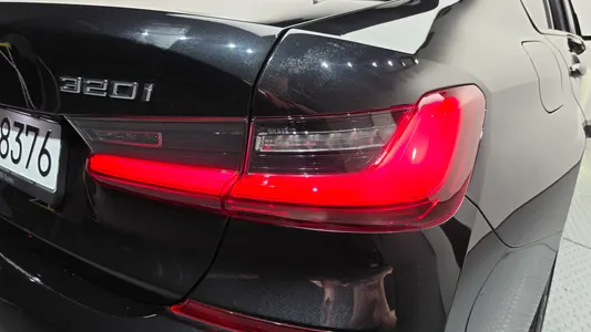 BMW 3 Series (G20) 320i M 2022 23