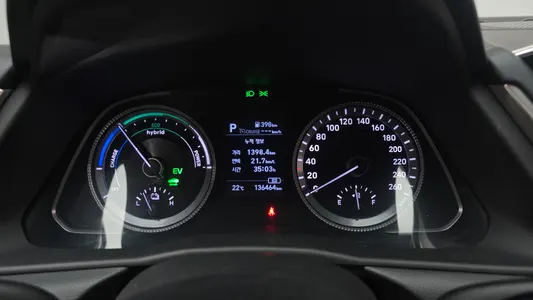 Hyundai (DN8) 2021 8