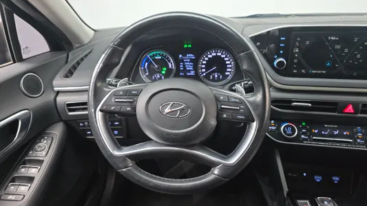 Hyundai (DN8) 2021 13