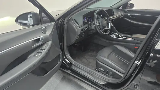 Hyundai (DN8) 2021 10