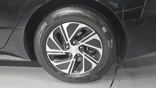 Hyundai (DN8) 2021 21
