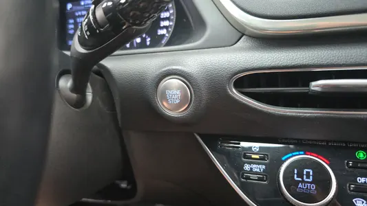 Hyundai (DN8) 2021 28