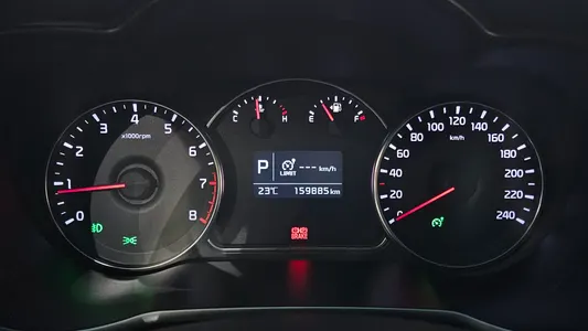 Kia 카렌스 2.0 LPI 2016 8