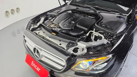 Mercedes-Benz E-Class W213 E220d 2019 6