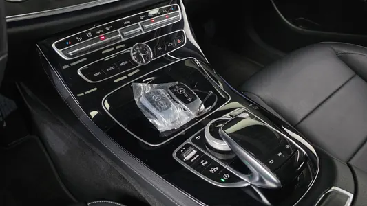 Mercedes-Benz E-Class W213 E220d 2019 20