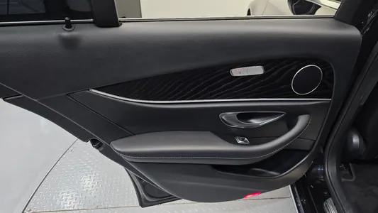 Mercedes-Benz E-Class W213 E220d 2019 25