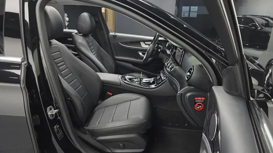 Mercedes-Benz E-Class W213 E220d 2019 26