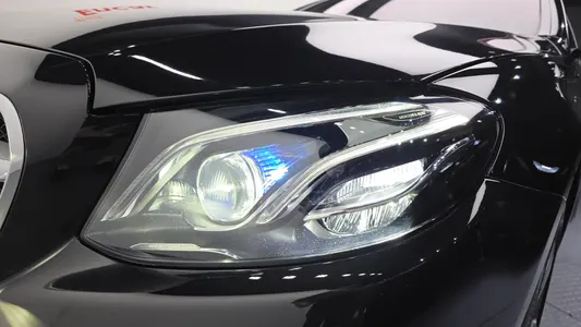 Mercedes-Benz E-Class W213 E220d 2019 22