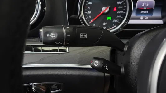 Mercedes-Benz E-Class W213 E220d 2019 28