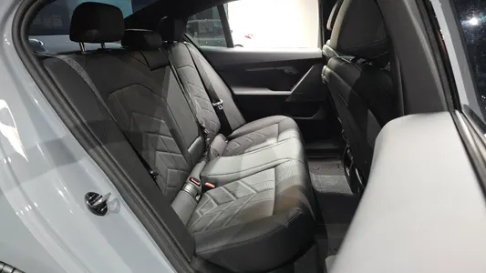 BMW 5 Series (G60) 520i M 2025 11