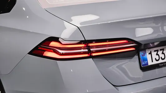 BMW 5 Series (G60) 520i M 2025 23