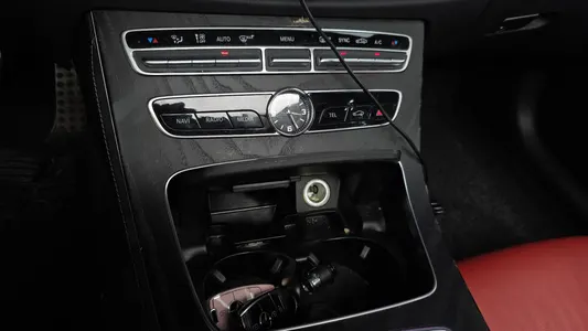 Mercedes-Benz E-Class W213 E220d 2017 15