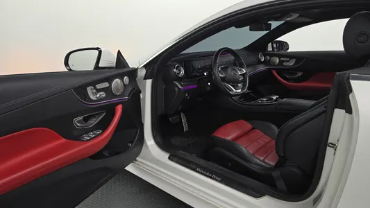 Mercedes-Benz E-Class W213 E220d 2017 10