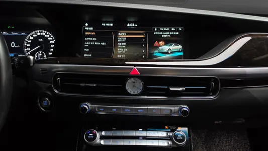 Genesis G90 3.8 AWD 2020 12