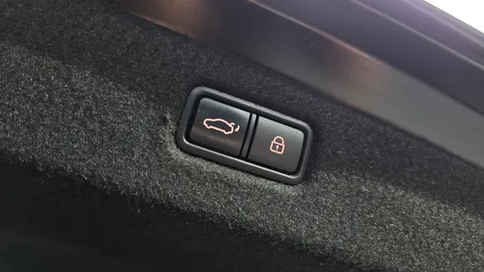 Genesis G90 3.8 AWD 2020 16