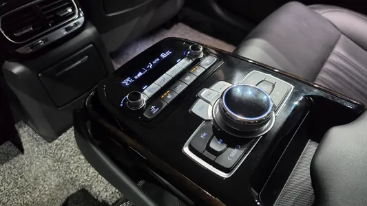 Genesis G90 3.8 AWD 2020 18