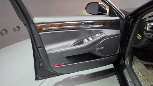 Genesis G90 3.8 AWD 2020 24