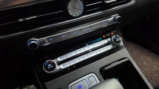 Genesis G90 3.8 AWD 2020 31