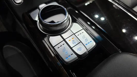 Genesis G90 3.8 AWD 2020 29