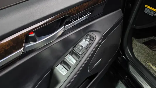 Genesis G90 3.8 AWD 2020 30