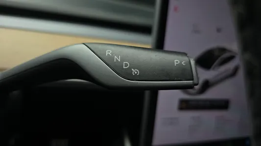 Tesla 3 AWD 2020 9
