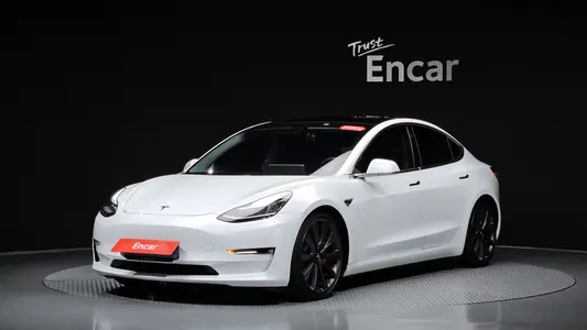 Tesla 3 AWD 2020 11
