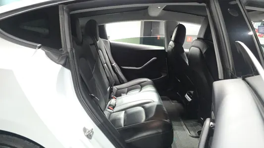 Tesla 3 AWD 2020 16