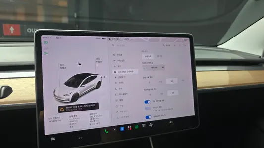 Tesla 3 AWD 2020 22