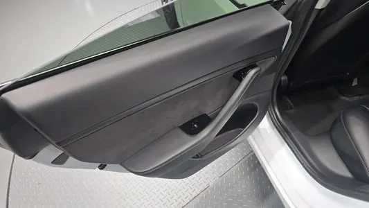 Tesla 3 AWD 2020 31