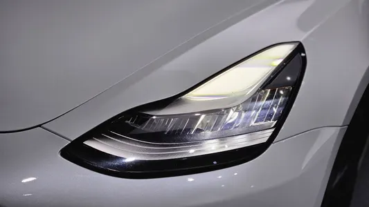 Tesla 3 AWD 2020 28