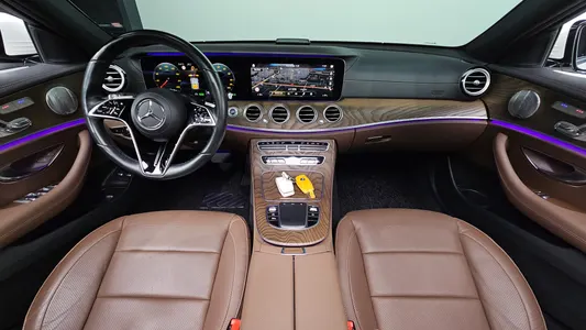 Mercedes-Benz E-Class W213 E300e 4MATIC 2021 6
