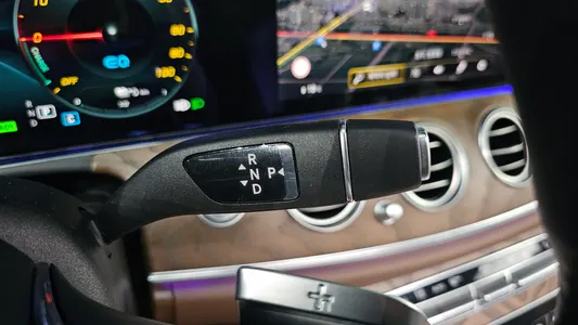 Mercedes-Benz E-Class W213 E300e 4MATIC 2021 8