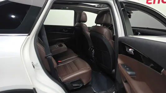 Kia Sorento 2.0 2WD 2016 11
