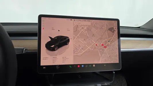 Tesla Y AWD 2022 17
