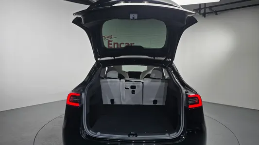 Tesla Y AWD 2022 21