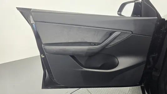 Tesla Y AWD 2022 30