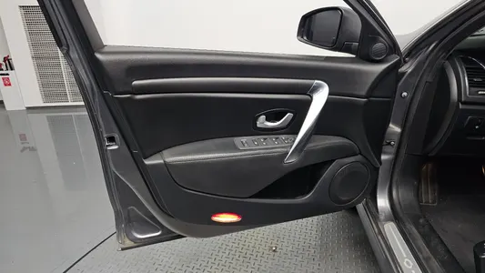 Renault Korea SM7 LPLI 2.0 LPe 2015 24