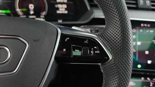 Audi e- S 2023 17