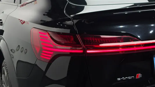 Audi e- S 2023 22